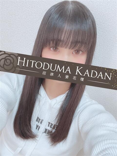 もも 沼津人妻花壇（待ち合わせ型人妻デリへル）
