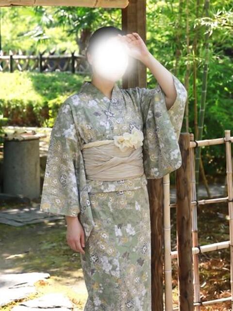佐藤 なつき 厚木人妻花壇（人妻デリヘル）