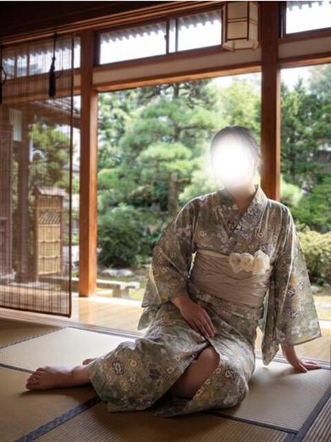 佐藤 なつき 厚木人妻花壇（人妻デリヘル）