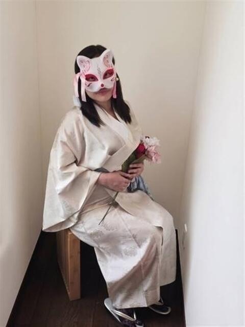 佐藤 なつき 厚木人妻花壇（人妻デリヘル）
