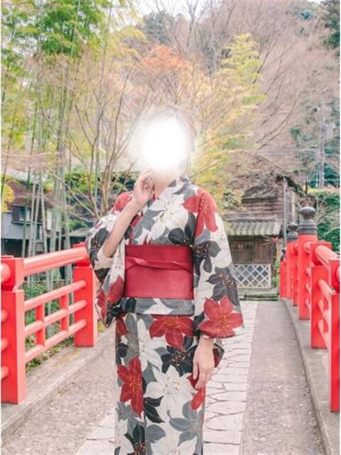 花藤　れいこ 厚木人妻花壇（人妻デリヘル）