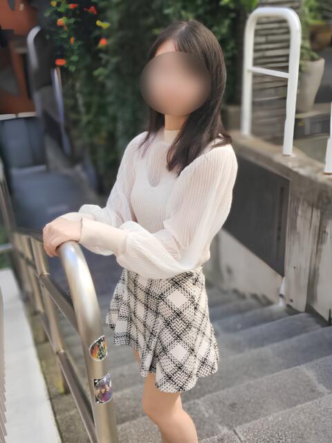 めい かりんと赤坂(派遣型オナクラ)