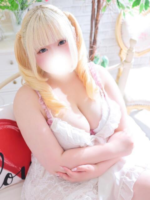 せりな 白いぽっちゃりさん(ぽっちゃり専門ホテヘル)