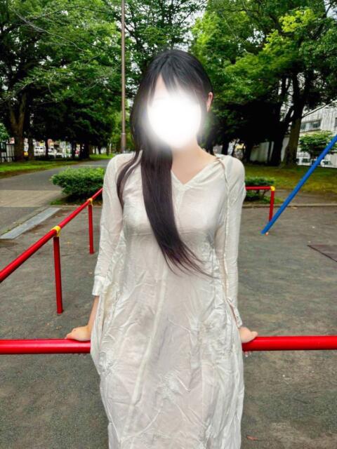 りお(妹系天使ちゃん) おクンニ天国～Rising Group～（店舗型オナクラ(クンニ☓手コキ)）