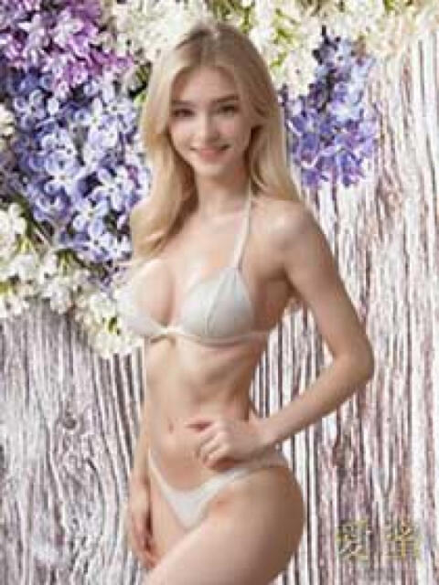 ジュリィ 愛蜜（金髪外国人デリヘル）