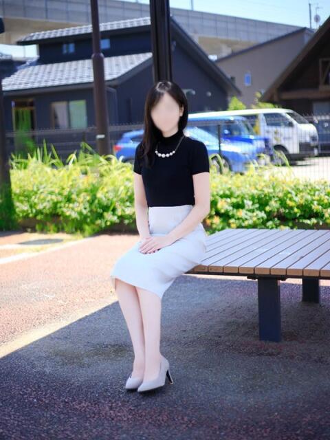 林 良子 こあくまな熟女たち 金沢店(KOAKUMAグループ)（人妻・熟女デリヘル）