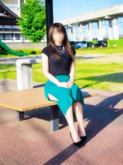 桐谷 しのぶ こあくまな熟女たち 金沢店(KOAKUMAグループ)（人妻・熟女デリヘル）