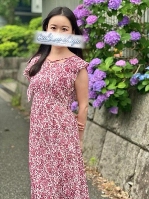山中りおな 月の真珠-新宿-（デリヘル（人妻若妻専門店））