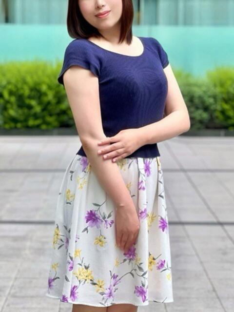 片山ちえみ 月の真珠-新宿-（デリヘル（人妻若妻専門店））