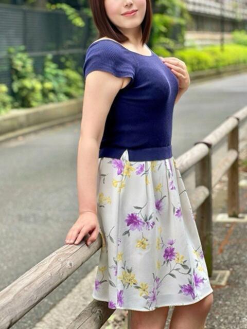 片山ちえみ 月の真珠-新宿-（デリヘル（人妻若妻専門店））