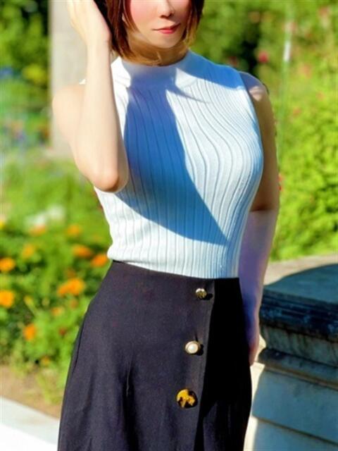 藍田りかこ 月の真珠-新宿-(デリヘル(人妻若妻専門店))