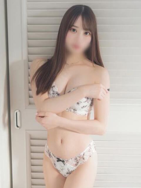 星乃なな ウルトラロイヤル（デリヘル）