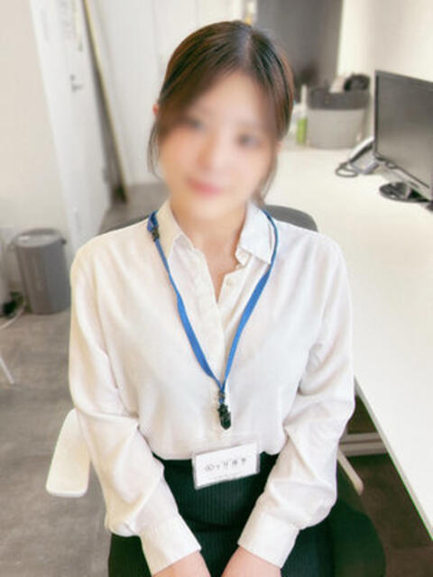 瀬戸しおり e女商事 池袋店（ホテヘル＆デリヘル）