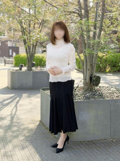 夏目 理子 こあくまな熟女たち 上野・御徒町店 (KOAKUMAグループ)（人妻・熟女デリヘル）