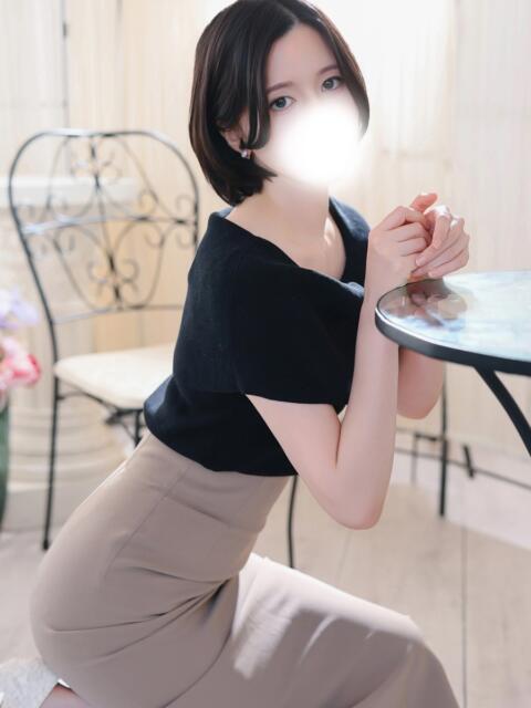 篠崎 麻由美 トリプルクラウン(高級デリヘル)