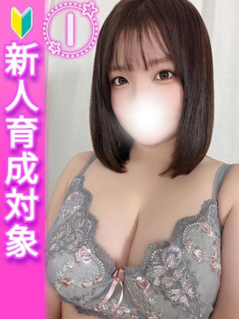 さな 白い巨乳（ホテヘル）