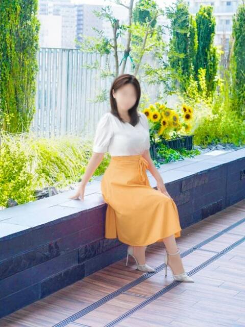 篠原 藍依 こあくまな熟女たち 本厚木店(KOAKUMAグループ)（人妻・熟女デリヘル）