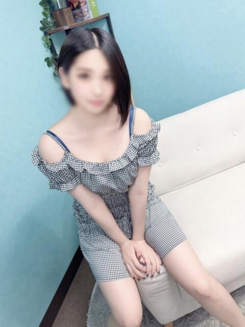 なるみ 横浜ひよこ倶楽部（素人系夜這いイメクラ）