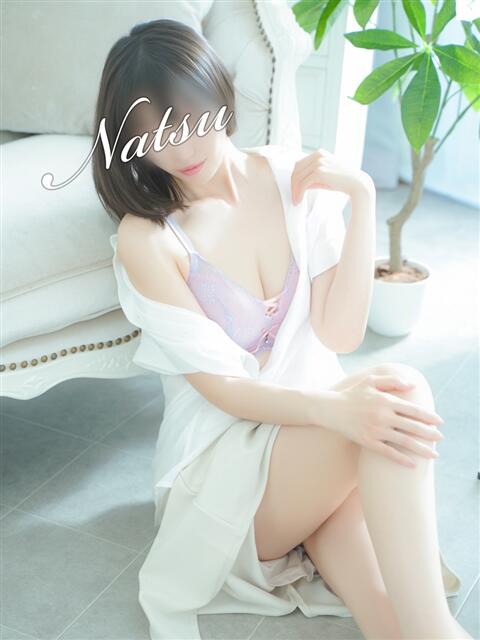 なつ 西船人妻花壇（人妻デリヘル）