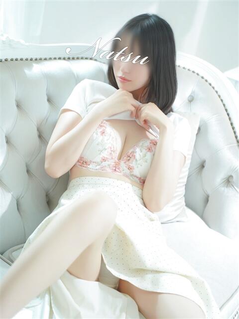 なつ 西船人妻花壇（人妻デリヘル）