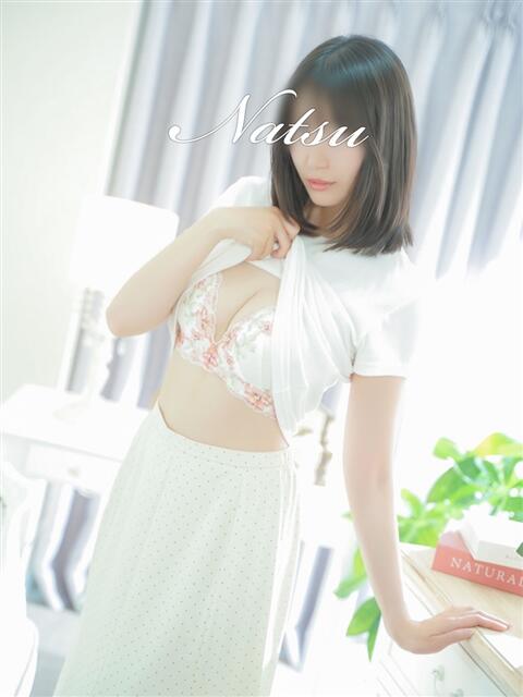 なつ 西船人妻花壇（人妻デリヘル）