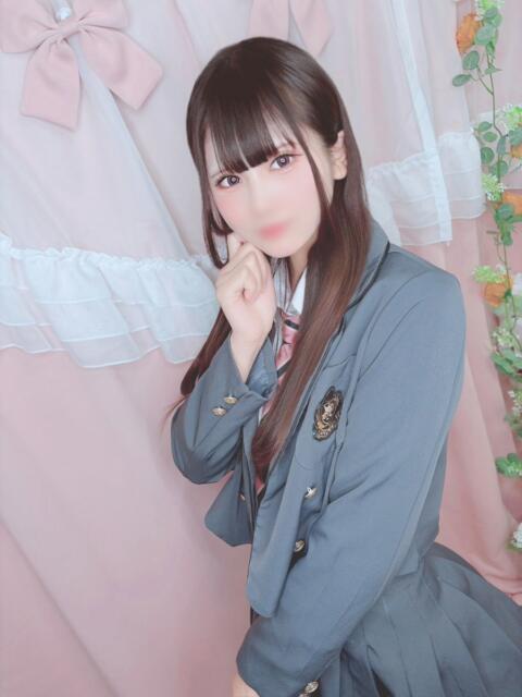 なみ E+アイドルスクール新宿・歌舞伎町店（デリヘル）