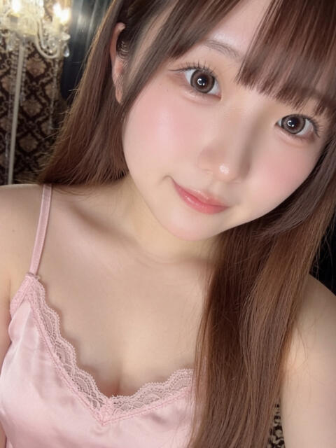初めてのお仕事18歳ちもも 池袋即汁だく逆夜這いドスケベ痴女専門店 即痴女る -ドS変態欲情素人-(ホテヘル&デリヘル)