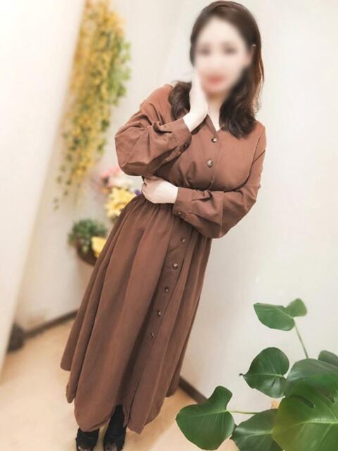 しおり 完熟ばなな錦糸町店（待ち合わせ熟女デリヘル）