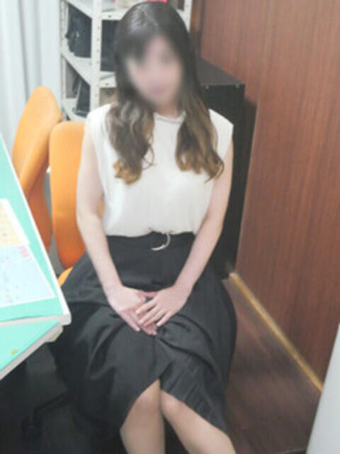氷室 誘惑マル秘ミセス（人妻デリヘル）