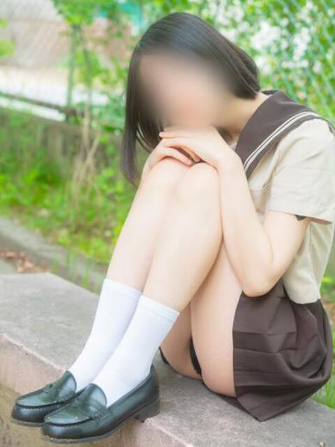 川上れな【業界未経験】 素人専門キラキラ学園（学園系デリヘル）