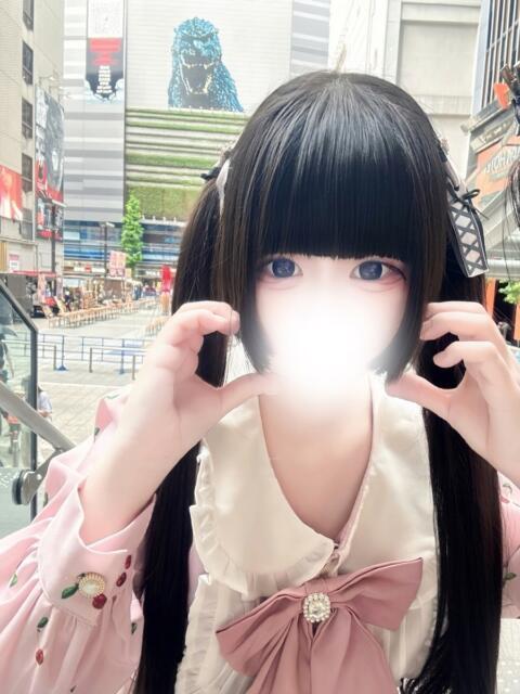 めろ 新宿ハンドメイド(手コキ・オナクラ)