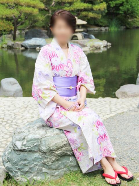 ともこ 完熟ばなな札幌・すすきの（人妻熟女デリヘル）