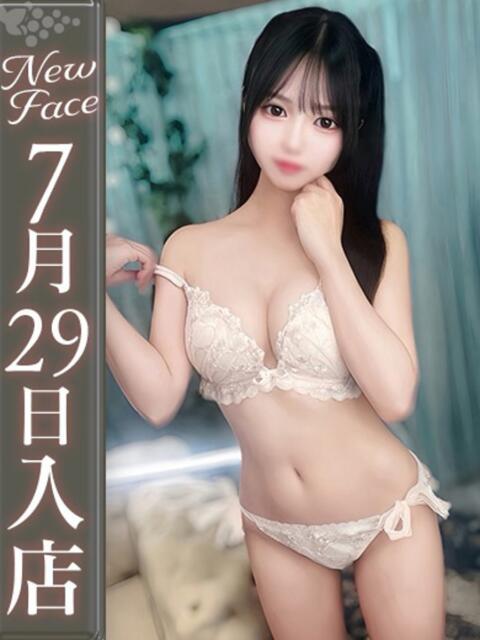 白峰もえ【未経験の黒髪大学生】 Club Rosa（ホテヘル＆デリヘル）