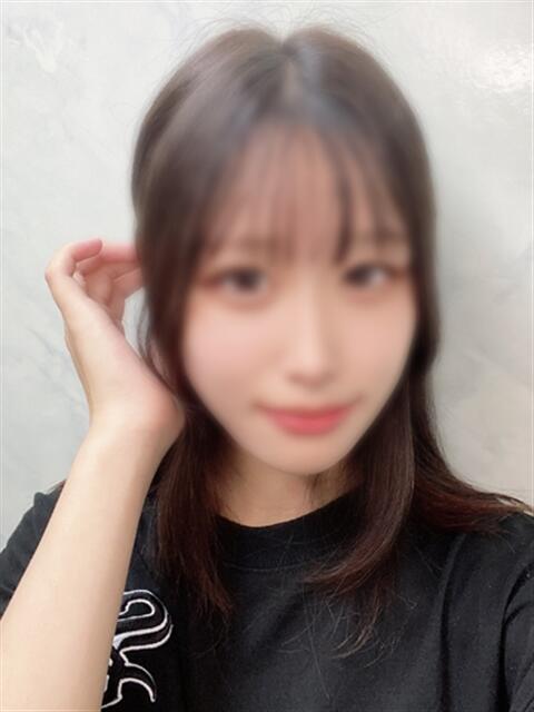 あや 渋谷くいーんず（素人専門ホテヘル＆デリヘル）
