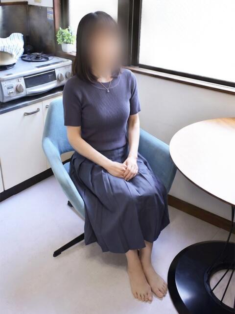 いずみ 越谷熟女デリヘル マダムエプロン（熟女デリヘル）