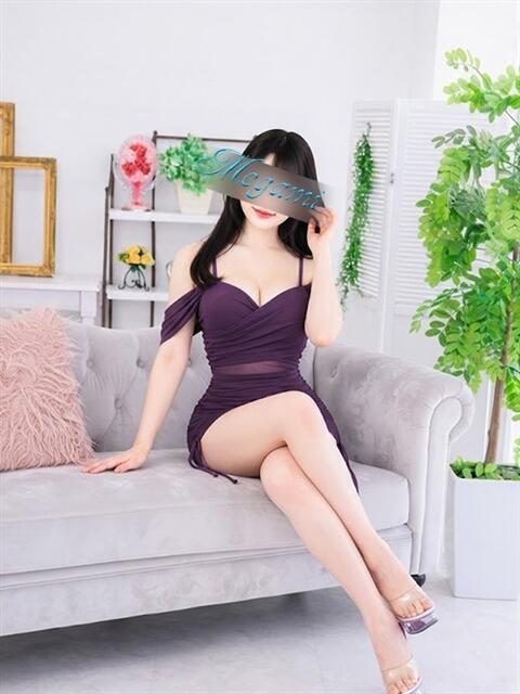 はるみ ~優しい若妻倶楽部~Mrs.女神(人妻デリヘル)