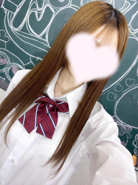 まみちゃん 新橋JKプレイ（派遣型オナクラ）