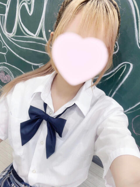 ちさちゃん 新橋JKプレイ（派遣型オナクラ）