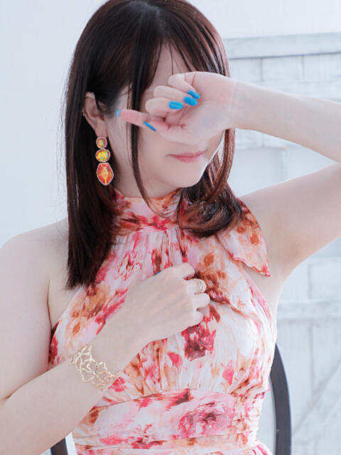 神山 あゆ HANA-okinawa-（人妻系デリヘル）