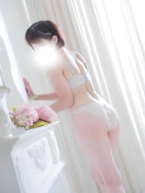 ユウ 人妻生レンタルNTR(デリヘル)