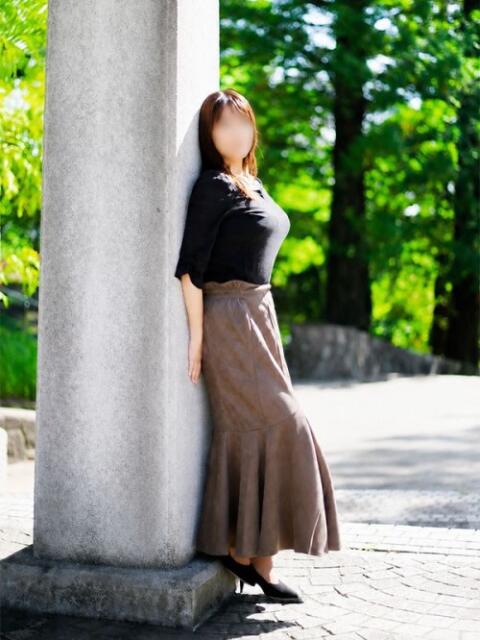 相田 りお こあくまな熟女たち姫路店（KOAKUMAグループ）（人妻・熟女デリヘル）