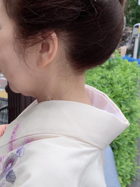 景山 極上でエッチな人妻（人妻・熟女デリヘル）
