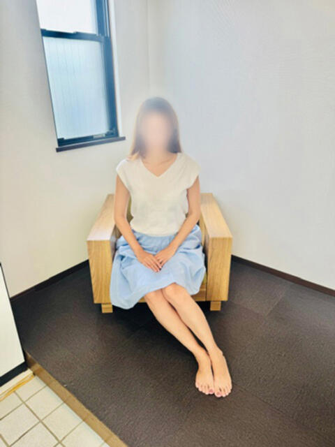 亜希（あき） おもてなし婦人（人妻系デリヘル）