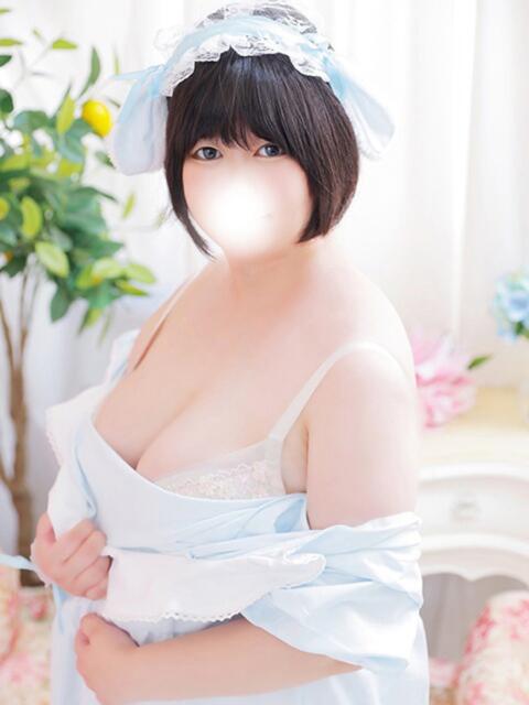 なゆか 白いぽっちゃりさん五反田店（ぽっちゃり系デリヘル）