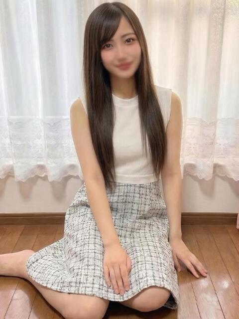 なつみ☆キス魔なモデル系美少女 ハイクラスド素人倶楽部（デリヘル）