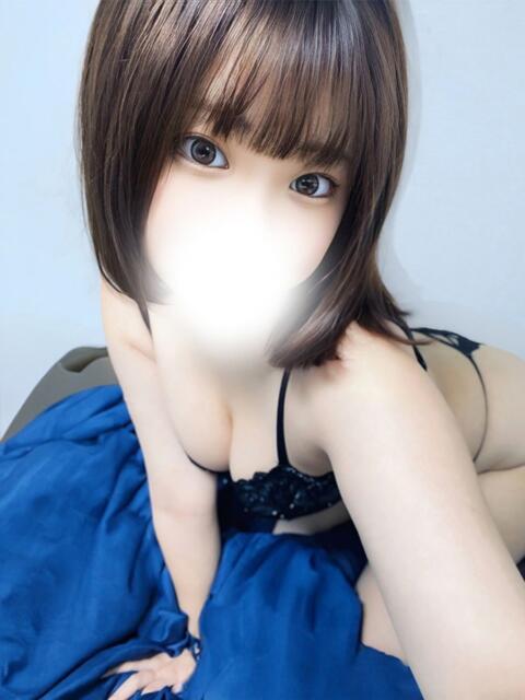 しおり◆Ｆカップ巨乳淫乱ボディ 即イキ淫乱倶楽部 柏店（デリヘル）