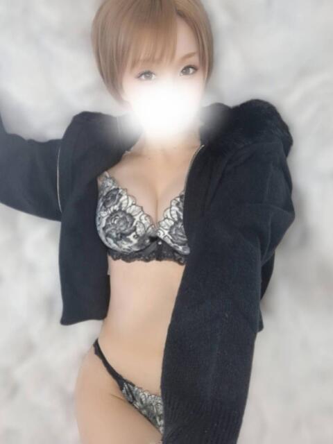 はづき◆こう見えてち〇こ好き 即イキ淫乱倶楽部 船橋店(デリヘル)