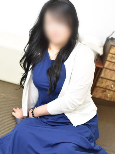 もみじ(昭和52年生まれ) 熟年カップル名古屋～生電話からの営み～（人妻・熟女デリヘル）