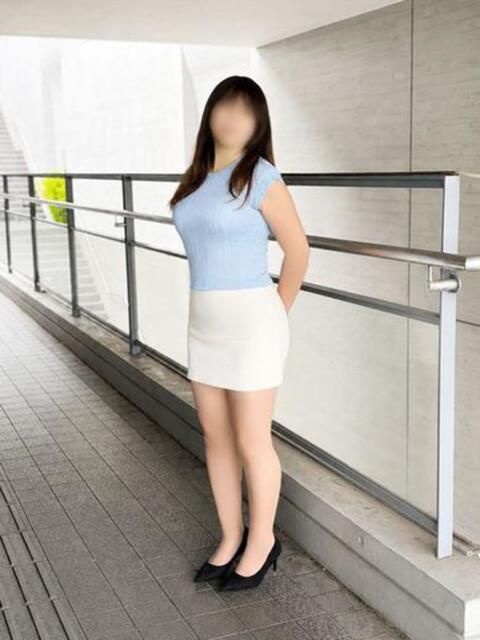 森崎 菜月 こあくまな熟女たち 上野・御徒町店 (KOAKUMAグループ)(人妻・熟女デリヘル)