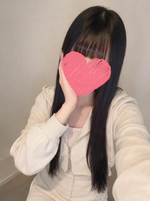 新入生 りあ 青チェと赤チェ（派遣型オナクラ（手コキ））